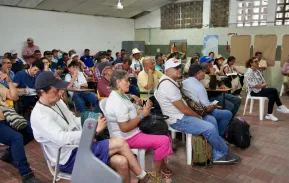 From Chicoral, Tolima, we discussed with farmers the importance of the APPA and their contribution to the #PactoPorLaTierraYLaVida.