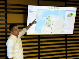 #UPRAEsAmazonía | En Leticia, en  @Corpoamazonia1  , dialogamos con productores y productoras de frutos amazónicos junto a  @Goberamazonas  y las alcaldías de Leticia y Puerto Nariño.