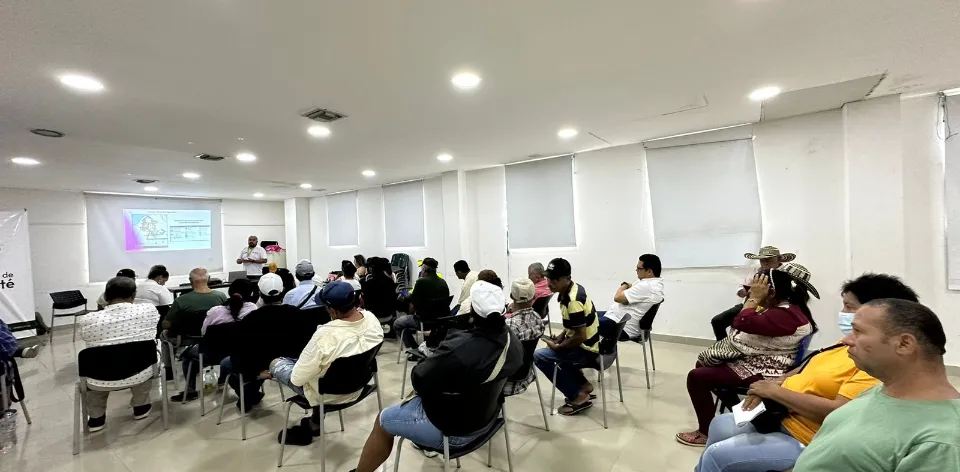 Socialización de la identificación de las Áreas de Protección Para la Producción de Alimentos en Herveo (Tolima). Socialización de la identificación de las Áreas de Protección Para la Producción de Alimentos en Herveo (Tolima).