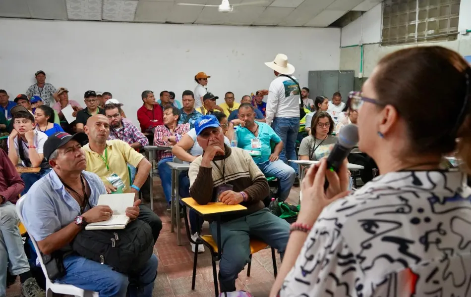 Desde Chicoral, Tolima, socializamos con los campesinos la importancia de las APPA y su aporte al #PactoPorLaTierraYLaVida.
