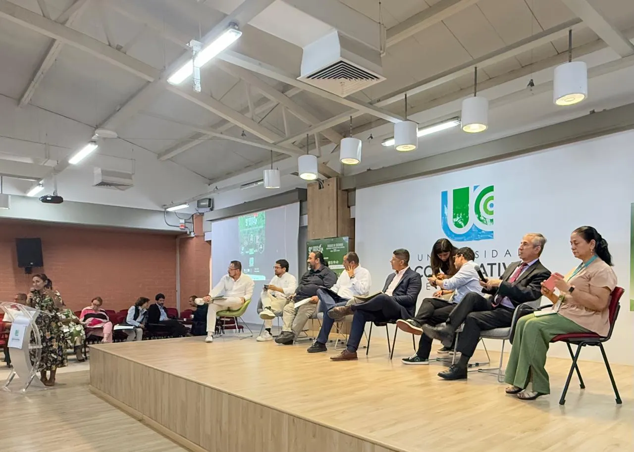 Participación en el 9.º Congreso Forestal Nacional, durante la sesión de la Comisión Accidental de Bosques y Cambio Climático