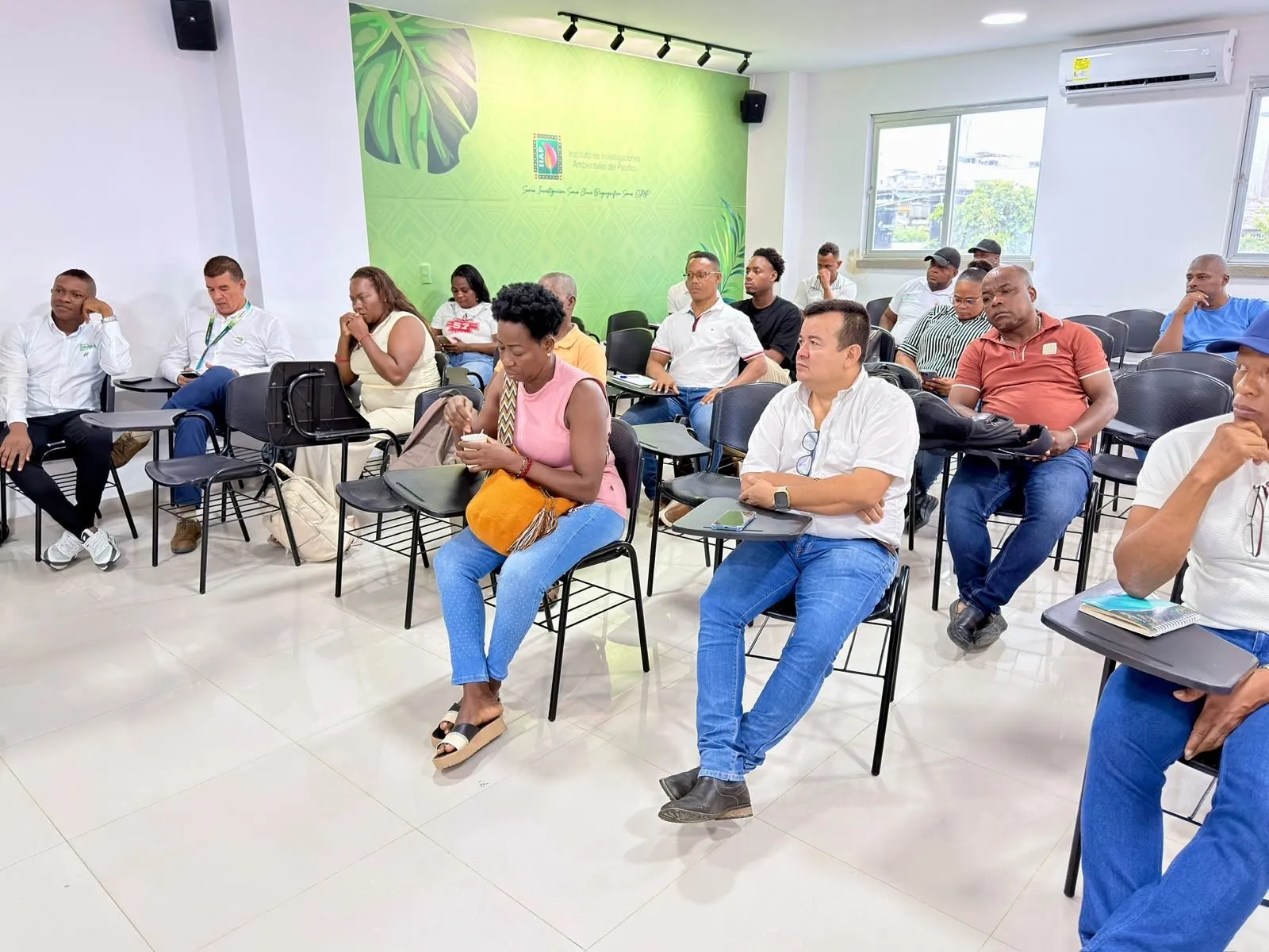  En Quibdó, en la sede de  @IIAP_CO , en el corazón del departamento del #Chocó, inicia la segunda plenaria de la Mesa de Estadísticas Agropecuarias