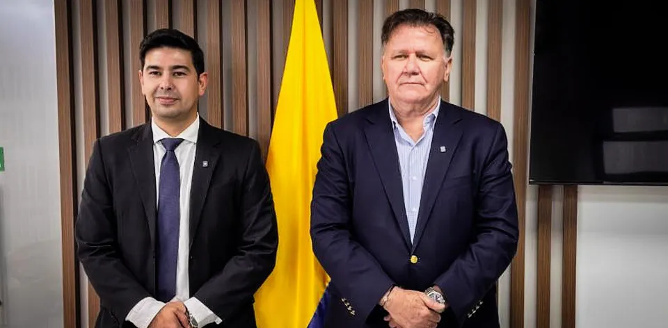 Llegamos a hacer las cosas bien por nuestros territorios! Alberto José Esmeral Ramírez asume la Dirección General y la Secretaría General de la UPRA